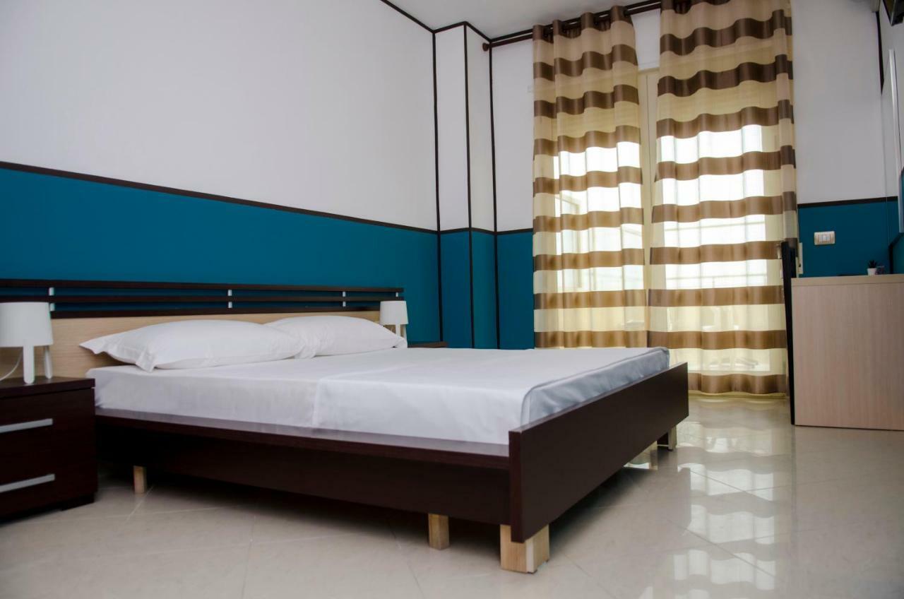 Vala 3* Durrës